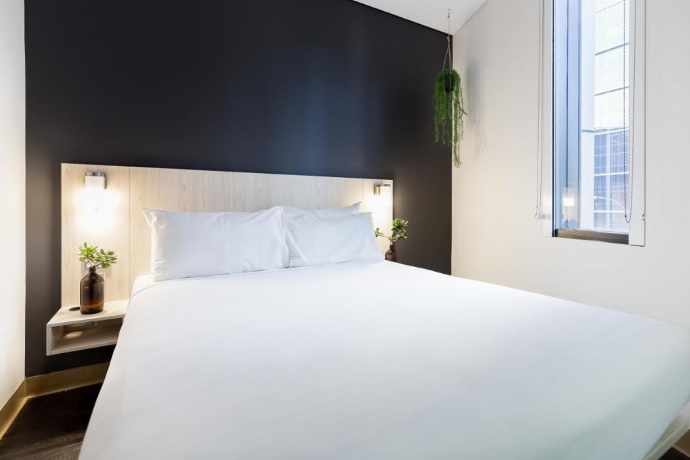 Room image 3